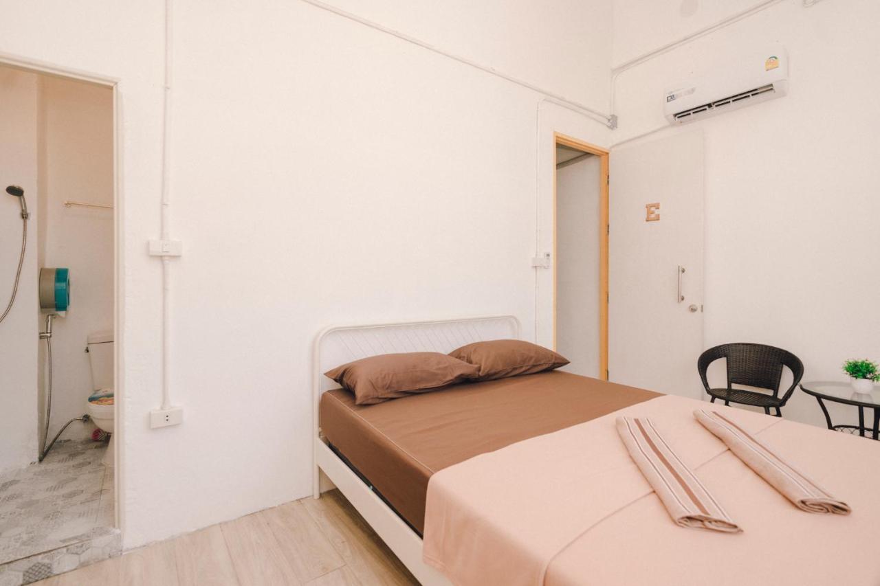 Liberta Hostel Bangkok Eksteriør billede