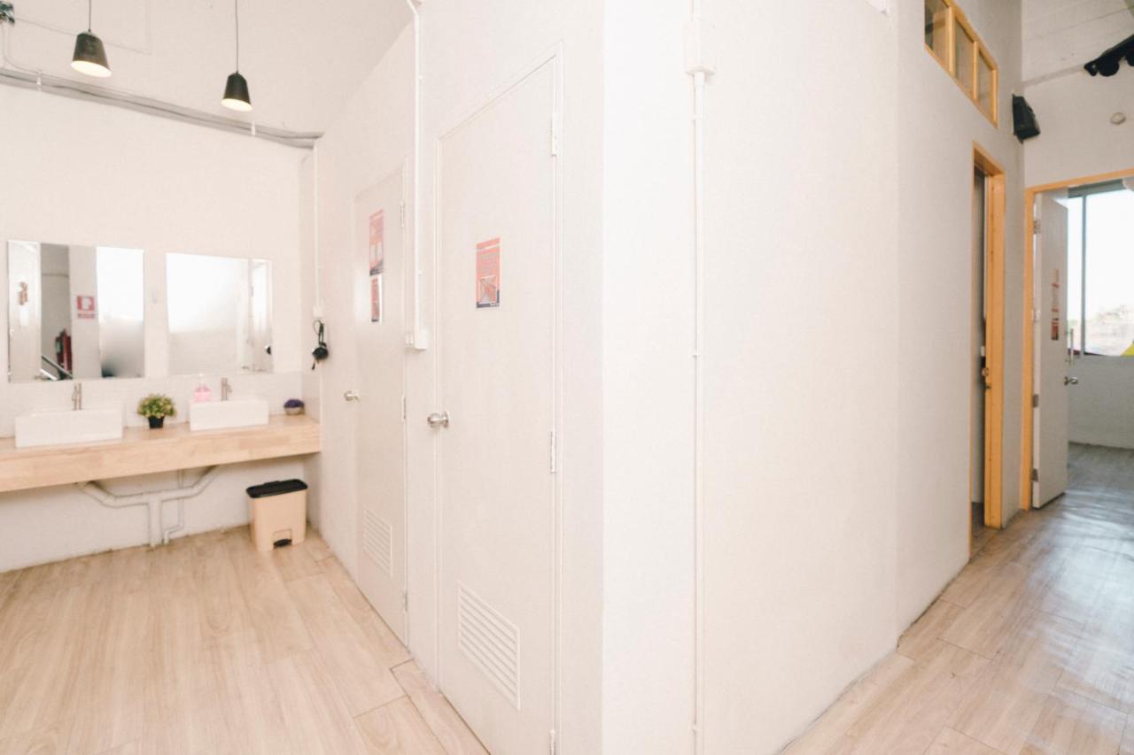 Liberta Hostel Bangkok Eksteriør billede